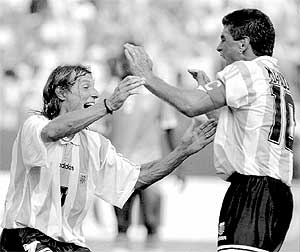 f��tbol!. f��tbol!.