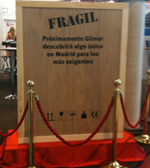 Cajón donde Gilmar 'esconde' exclusiva promoción en el SIMA 2011. | EM