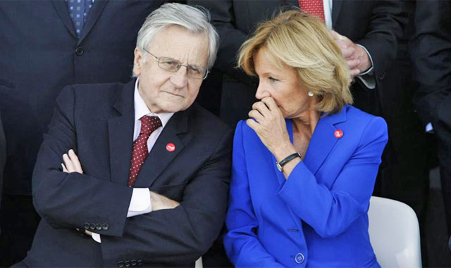 Trichet y Elena Salgado conversan durante la reunión del viernes. | Reuters