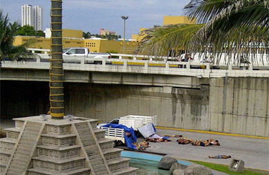 Dos furgonetas transportaban los cuerpos. | Efe