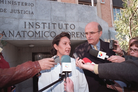 Carmen Baladía, en una rueda de prensa frente al Instituto Anatómico Forense.