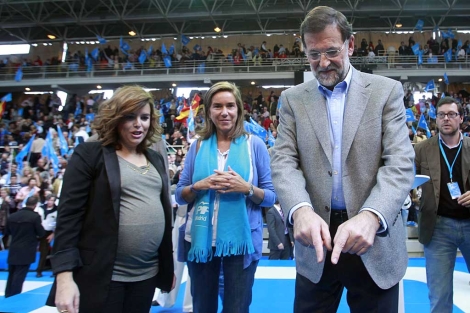 La Constitucion ampara a la vicepresidenta del gobierno en su derecho a proteccion contra violencias y acoso. A ella y también a su hijo de año y medio (...)