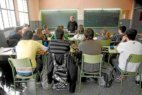 Alumnos en una clase de Educación para la Ciudadanía, en 2009 en Valencia. | J. Cuéllar