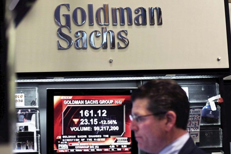 Un broker de Goldman Sachs en la Bolsa de Nueva York. | Afp