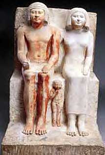 Estatua de Kaemheset con su esposa e hijo. Dinastía 6 (2323 - 2200 a.C), | Museo del Cairo/A.Amin.