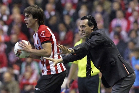 Emery da instrucciones en el encuentro ante el Athletic. | Efe Emery da instrucciones en el encuentro ante el Athletic. | Efe