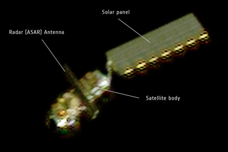 Imagen del 'Envisat' captada por el satélite francés 'Pléyades'. |ESA