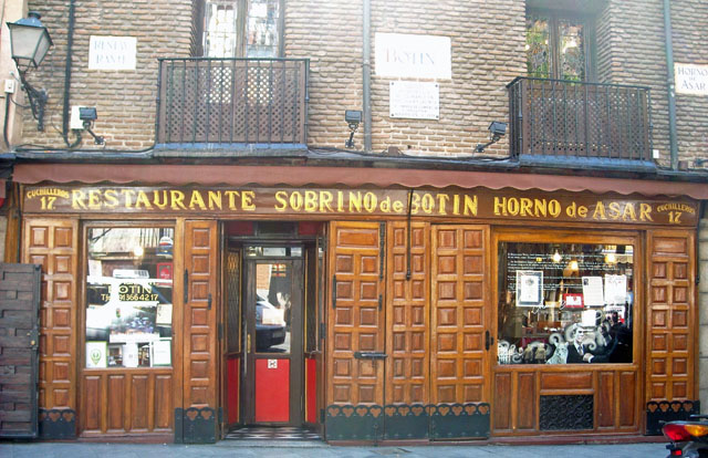 http://estaticos04.cache.el-mundo.net/elmundo/imagenes/2012/08/01/gentes-verano/1343811734_0.jpg