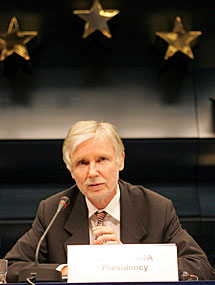 Erkki Tuomioja, ministro de Exteriores de Finlandia. | Françcois Walschaerts