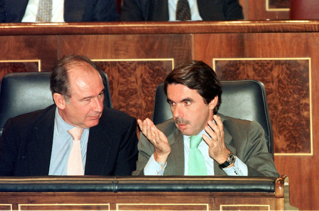 José María Aznar y Rodrigo Rato, en 1999. | Julio Palomar height=424