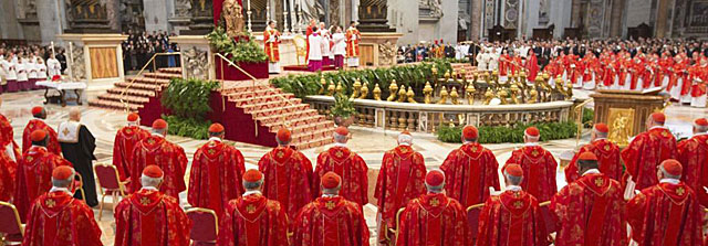 Momento de la misa 'Pro Eligendo Summo Pontifice' oficiada por Angelo Sodano. | Efe