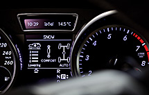 Al volante del Mercedes ML Al volante del Mercedes ML