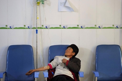 Un paciente con VIH recibe tratamiento en la provincia de Anhui (China). | AFP Un paciente con VIH recibe tratamiento en la provincia de Anhui (China). | AFP