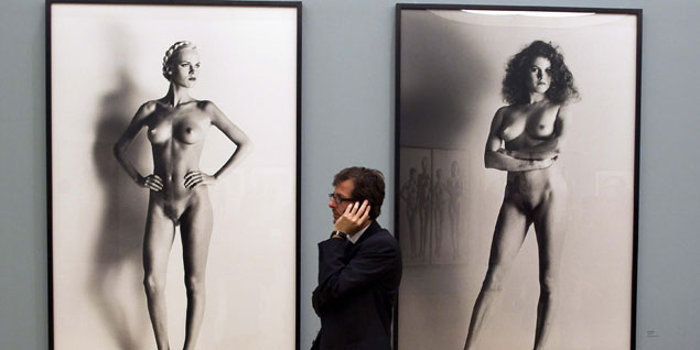 El porno chic de Helmut Newton invade el Grand Palais
